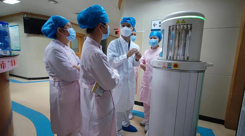 同心抗疫 | 赛特智能工程师携消毒机器人驰援佛山市南海人民医院