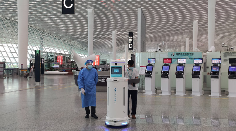 科技战疫守国门！智赛拉·智能消毒机器人在深圳宝安国际机场T3航站楼上岗