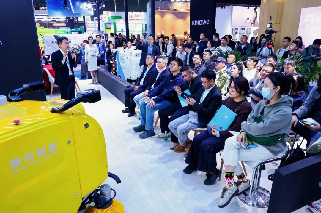 2026CCE 耀世登沪|赛特智能9.9万新品发布，600+订单再拓版图