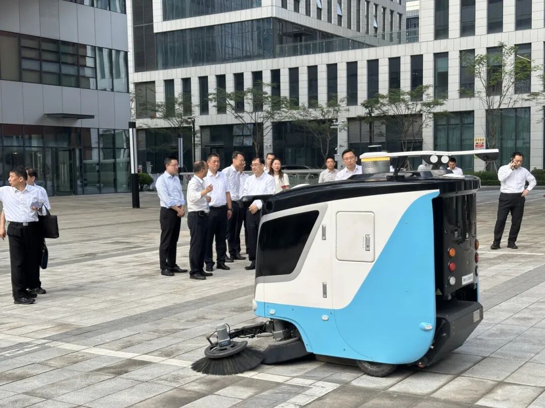 广东省委常委、统战部部长王曦一行莅临赛特智能考察调研