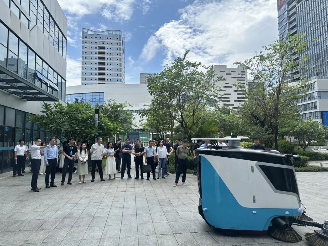 广东省工商联党组成员、秘书长关向明一行莅临赛特智能走访调研